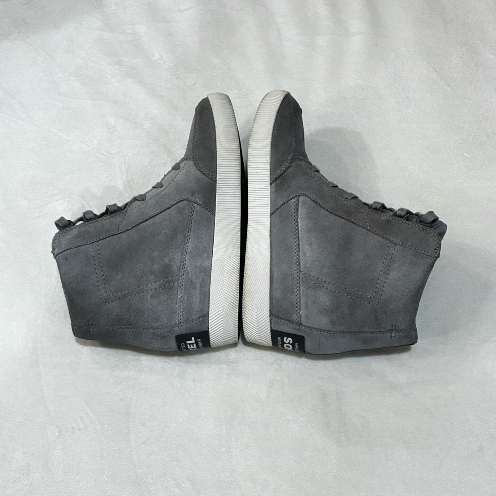 SOREL Out 'N About Wedge Booties Dove Quarry Grey Suede Waterproof Women's 8 - Picture 3 of 10
